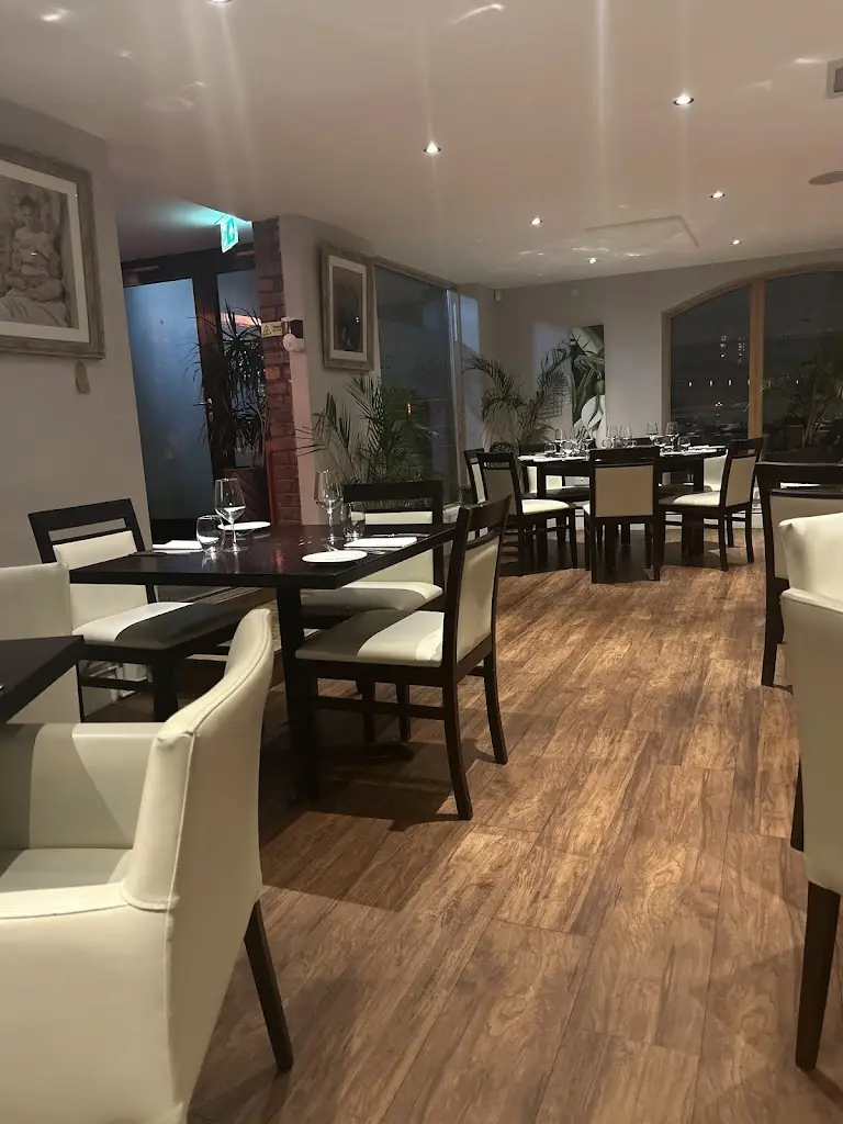 Trevelle_The River House_Swansea_review