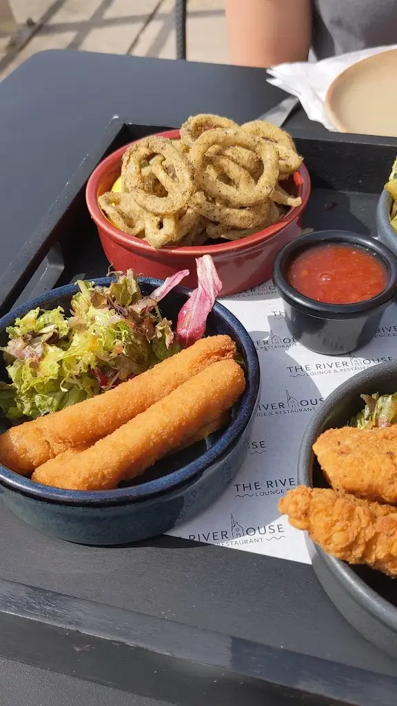 The River House_Swansea_slider_image_2