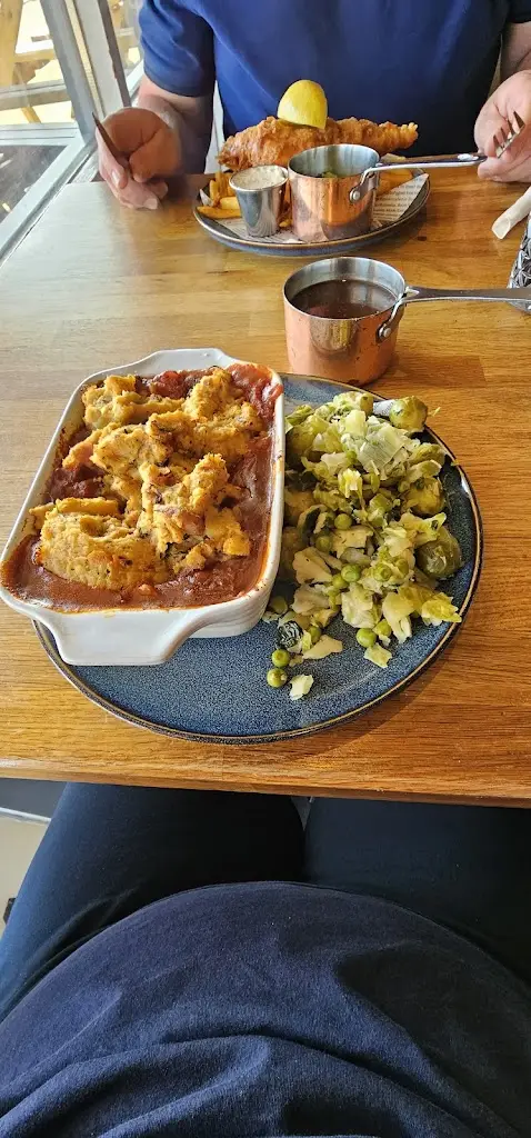 Sharon AM_Nautico's Restaurant_Steynton_review