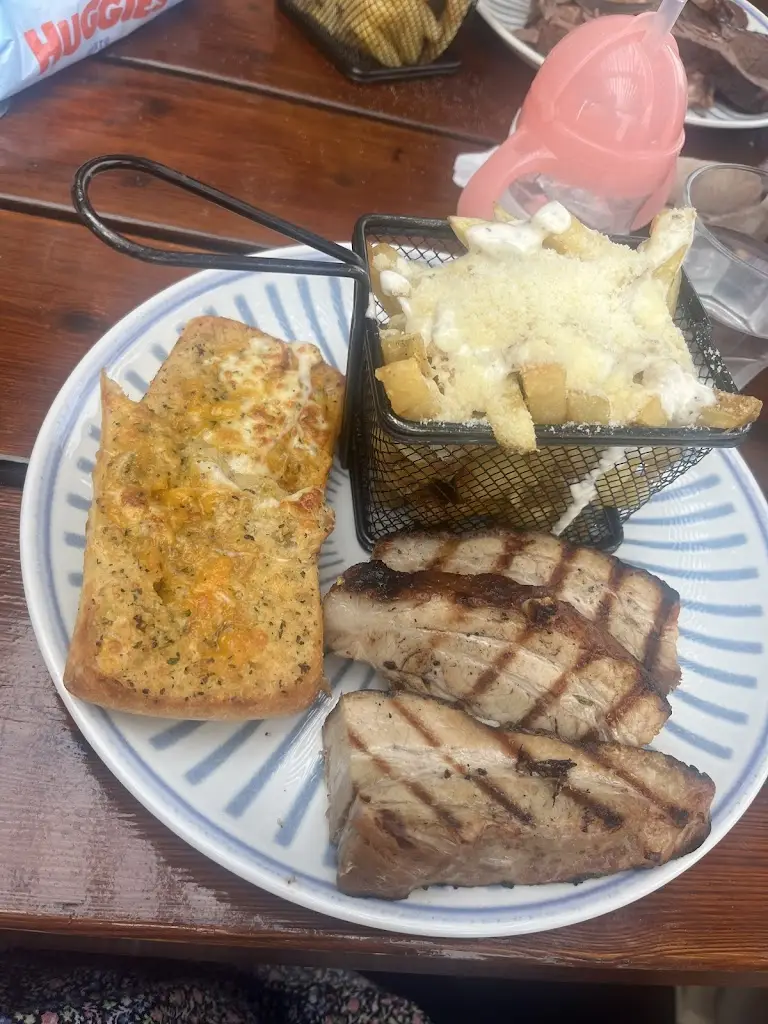 Luke and Bethany Granger_The Harbourmaster_Steynton_review