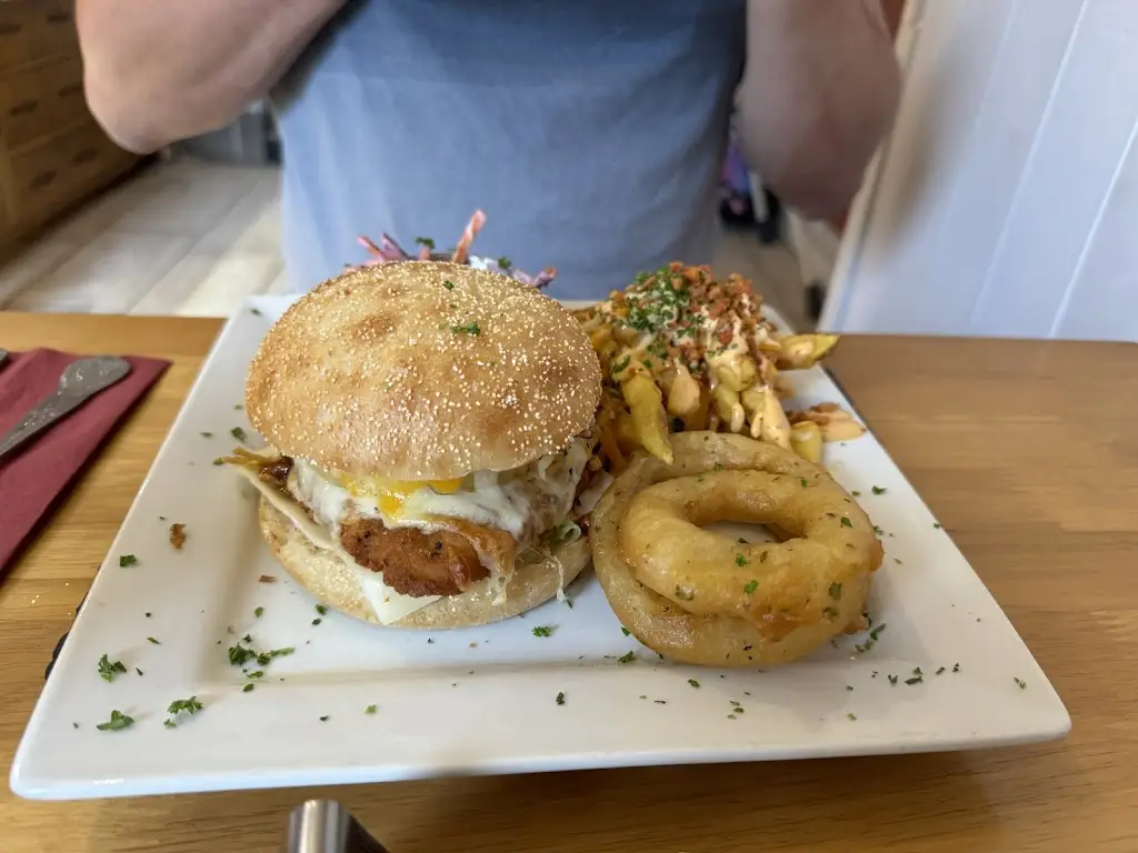 Coultons bar & grill @ The Trefnant_Trefnant_slider_image_2