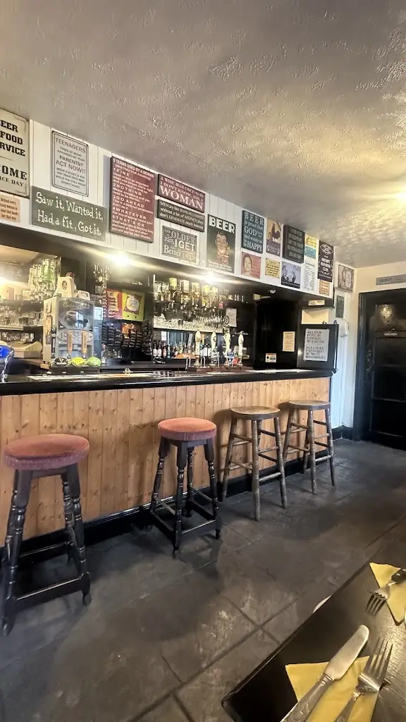 Federico Sangiacomo_The Rose & Crown, Tintern_Tintern_recensione