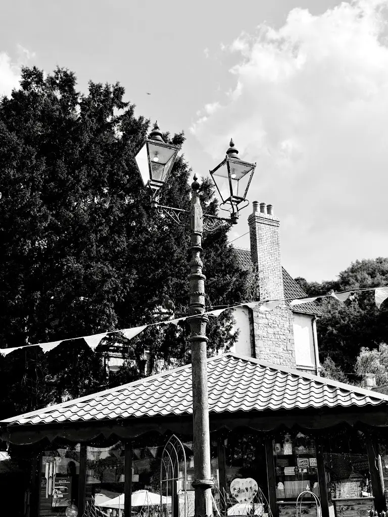 Vickie Fox_Abbey Mill_Tintern_review