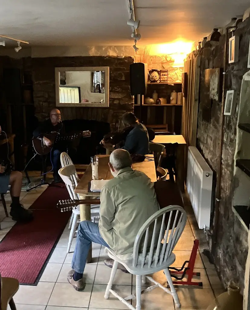 Rachel Bailey_Bridge End Inn_Talgarth_review