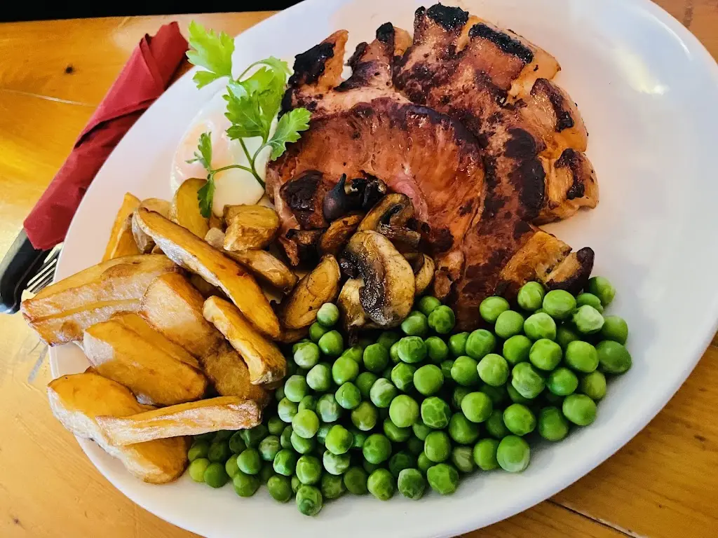 Leigh_Bridge End Inn_Talgarth_review