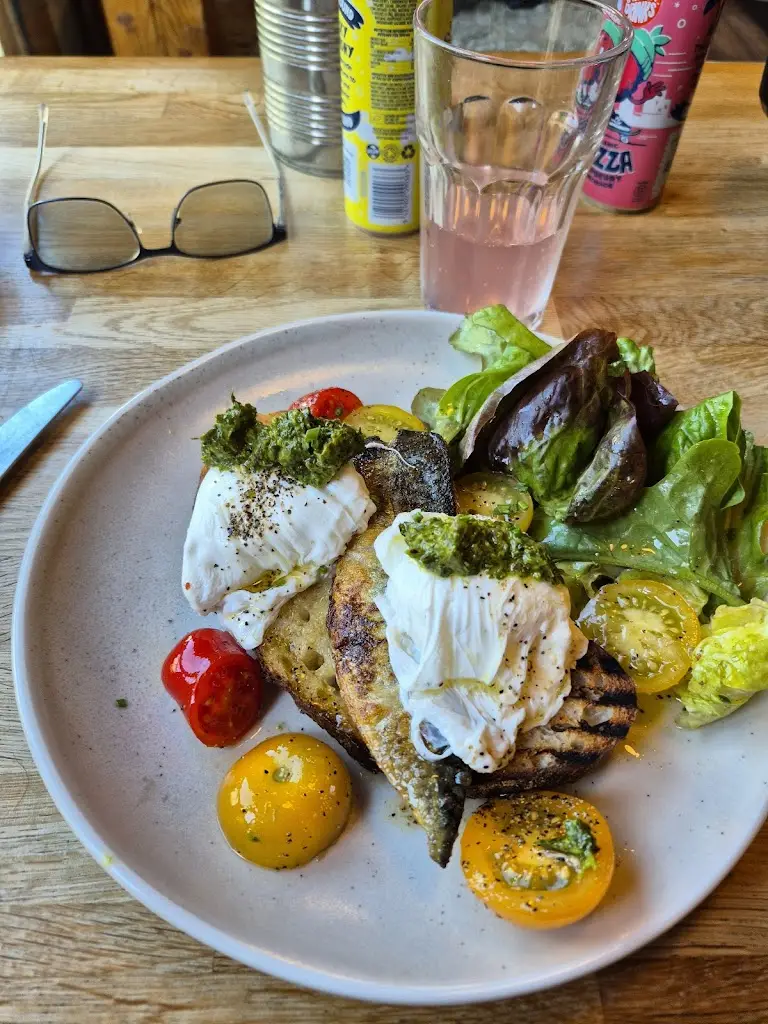 James Smith_Trigg's at The Mill_Talgarth_recensione