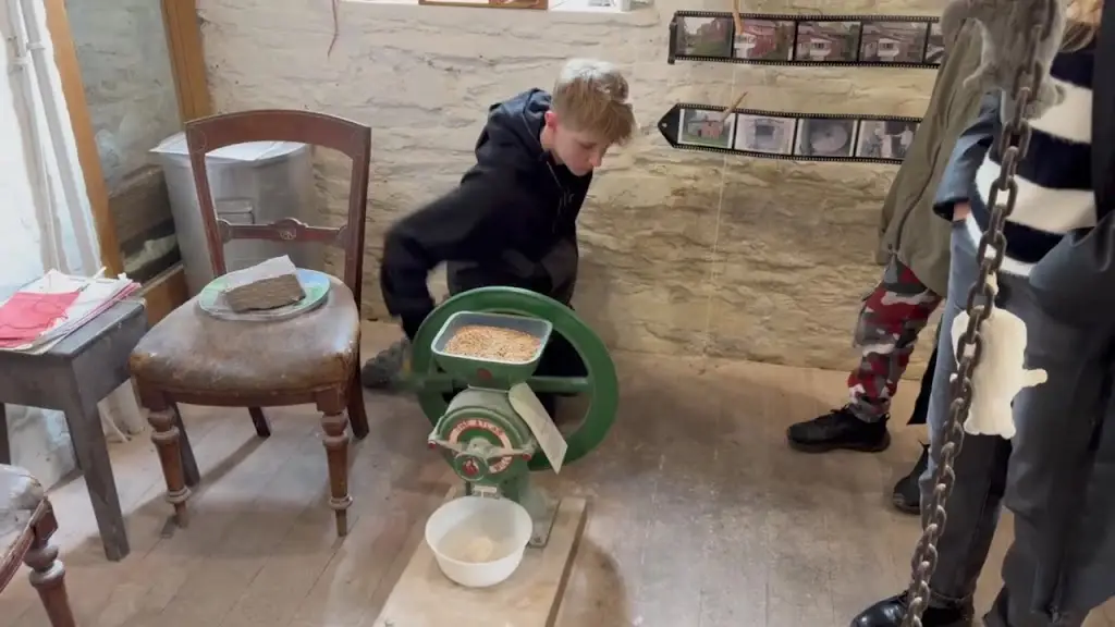 Charlotte Iddon_Talgarth Mill_Talgarth_review