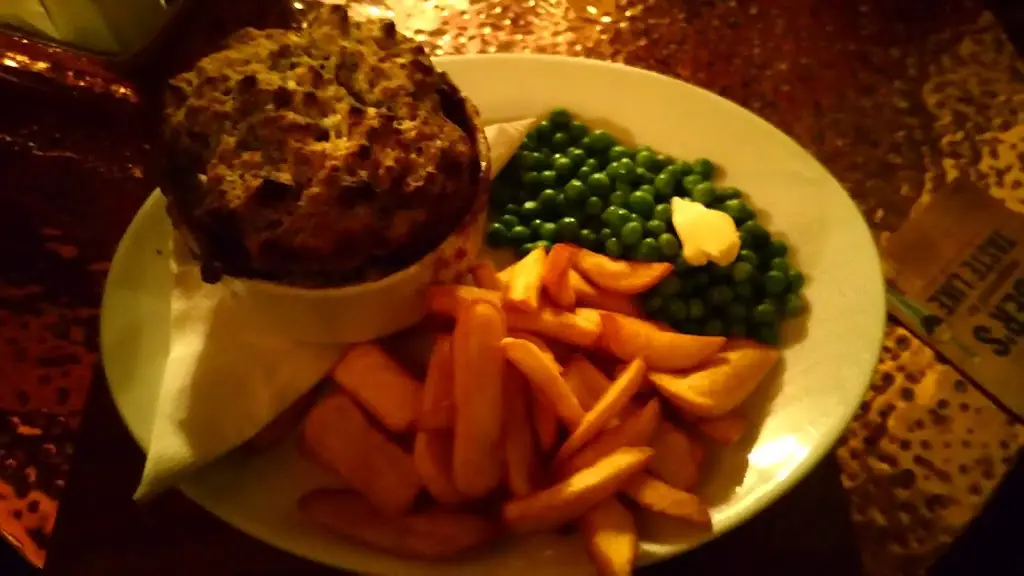 Menu_The Rose & Crown_Treuddyn_image_2