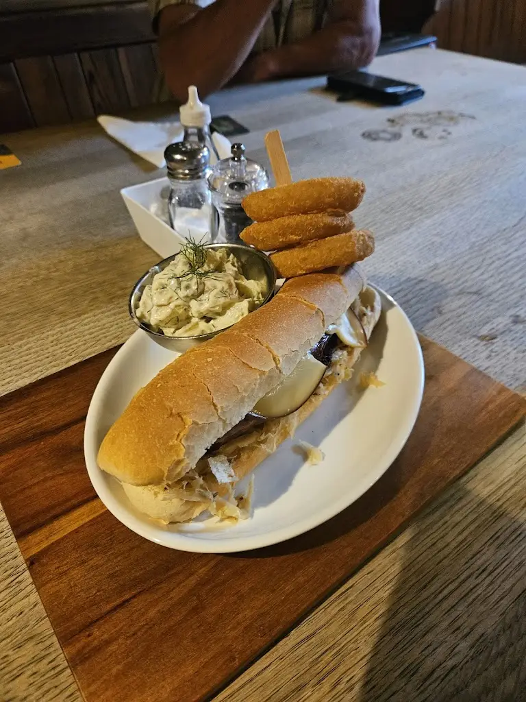 The Rose & Crown_Treuddyn_slider_image_3