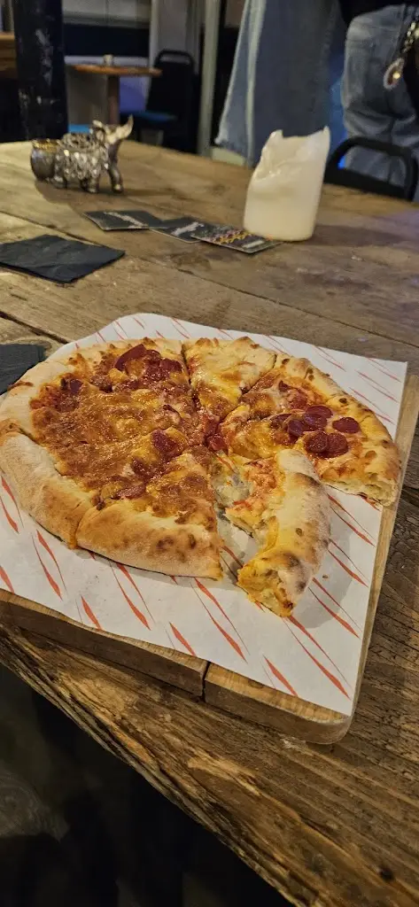 Adrian Arsene_Pant yr Ardd_Tregarth_review