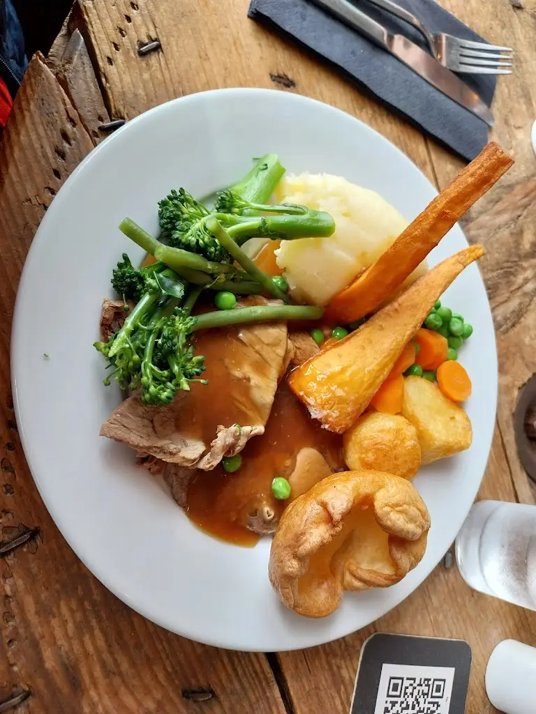 Holdens Steakhouse_Tregaron_slider_image_3