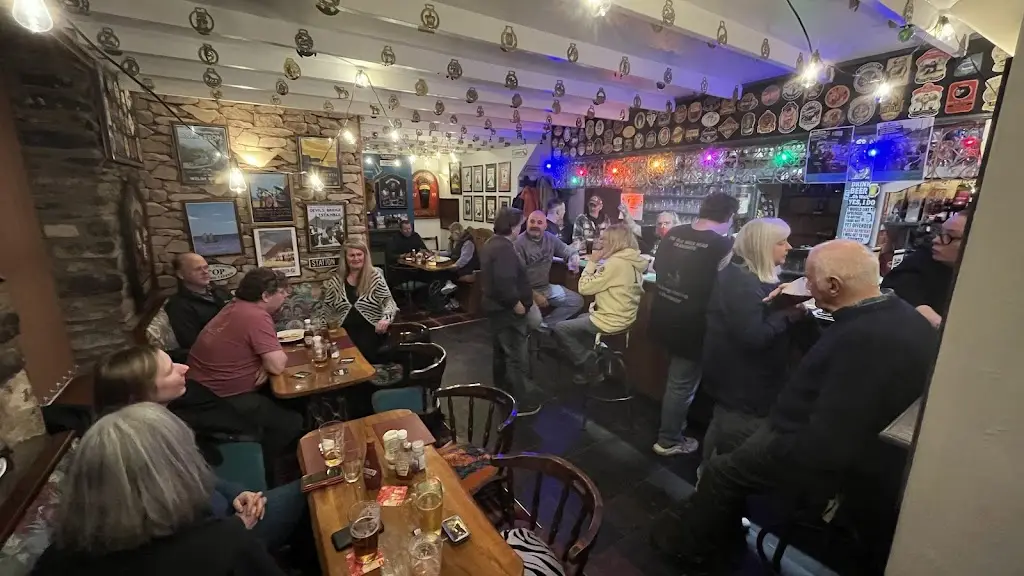 Francesco Panero_Three Horseshoe Inn_Tregaron_review