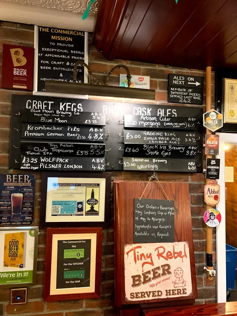 Menu_Commercial Inn_Risca_image_1