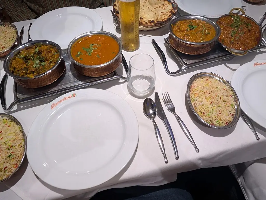 Tamarind Indian Restaurant_Risca_slider_image_2