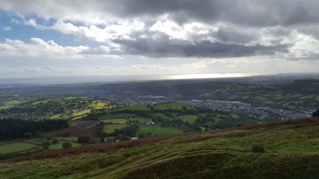 Golden Dragon_Risca_slider_image_2