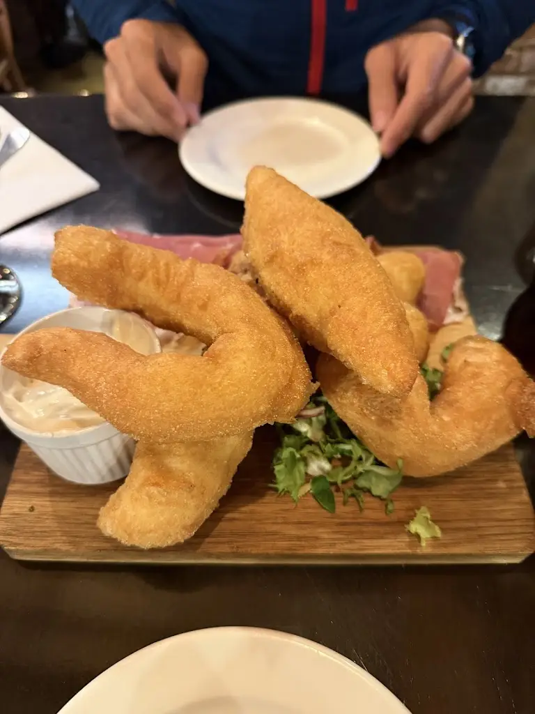 Alyssa Becker_IL CAMINETTO Tenby_Tenby_review