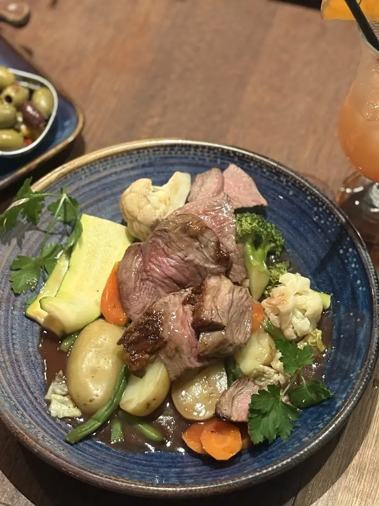 On George's_Tenby_slider_image_2