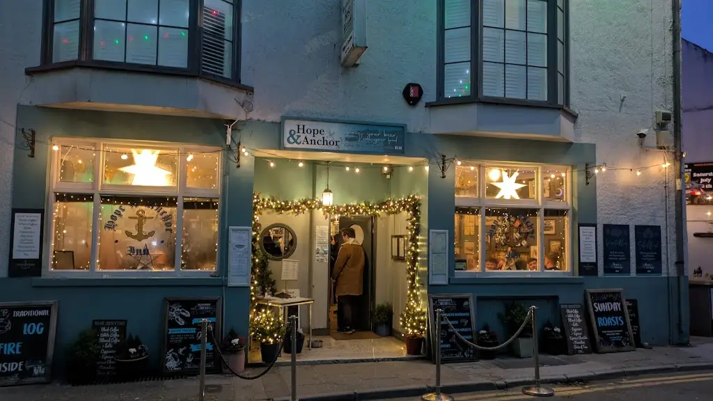 Hope & Anchor_Tenby_slider_image_1