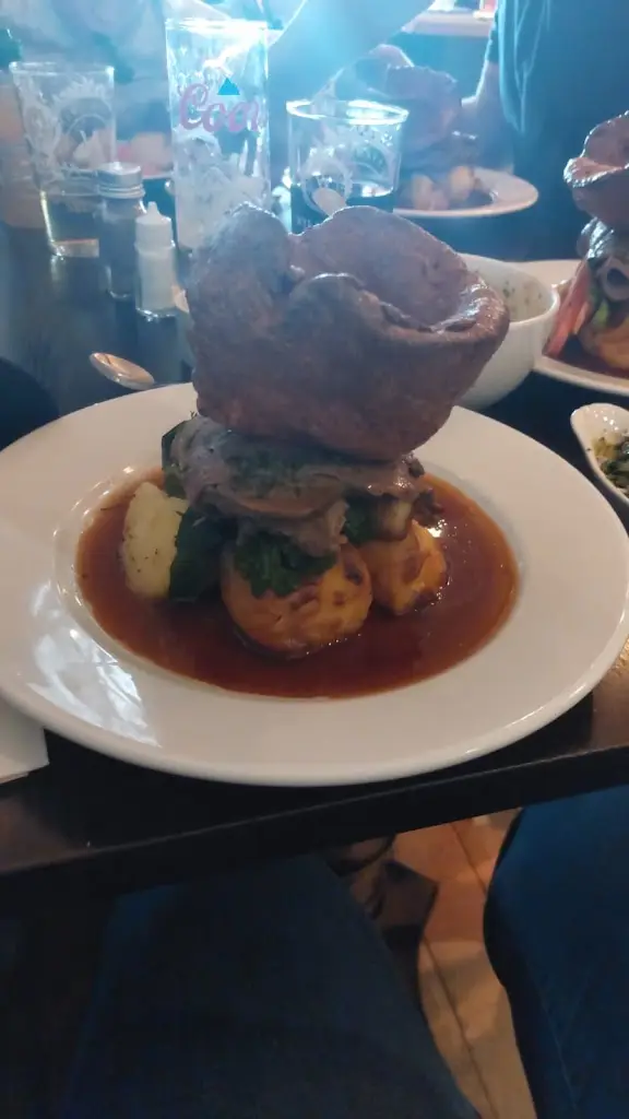 Emma Thomas_The Victorian Slipway_Tywyn_review