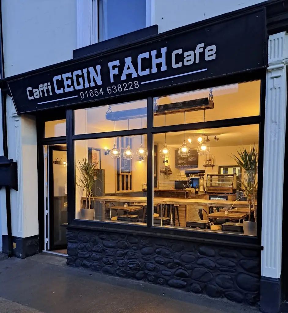 Cegin Fach restaurant in Tywyn