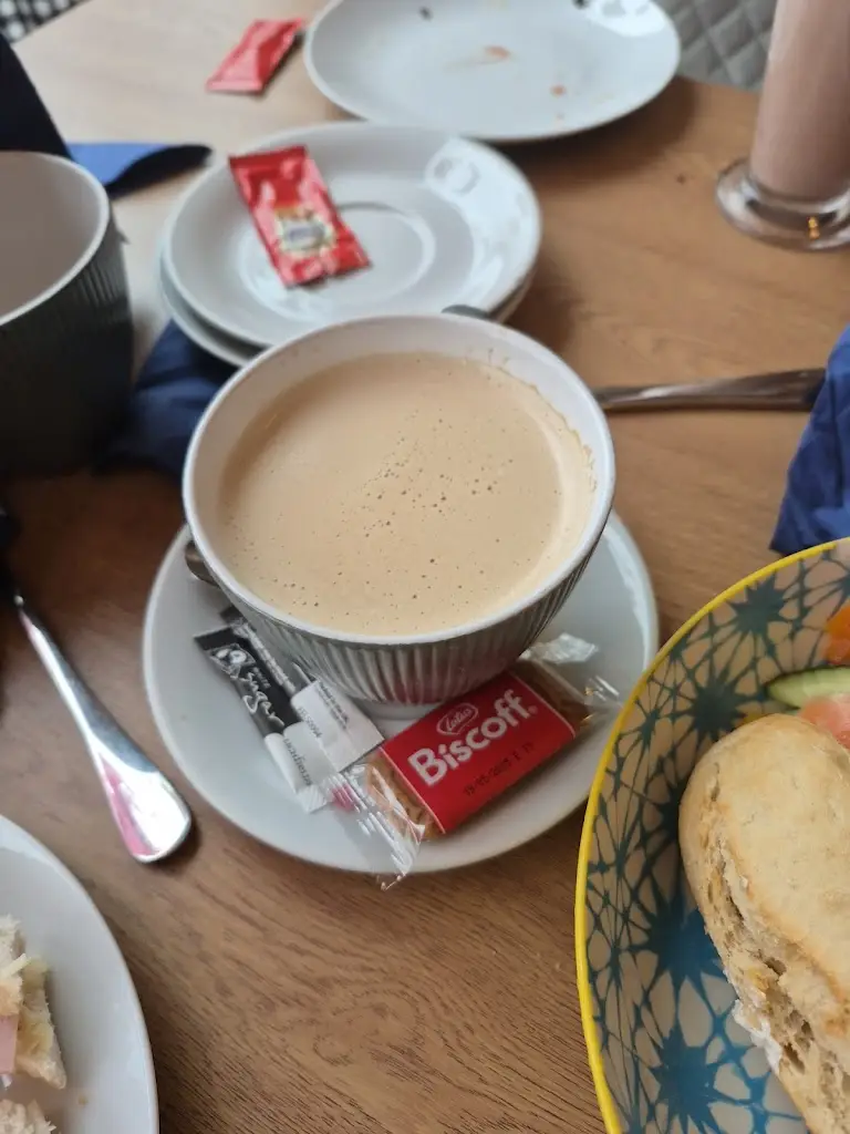 Beth Dot Denton_La Baguette & Co._Wrexham_review