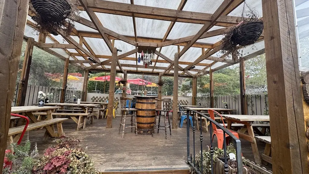 The Aubrey Arms_Ystalyfera_slider_image_1