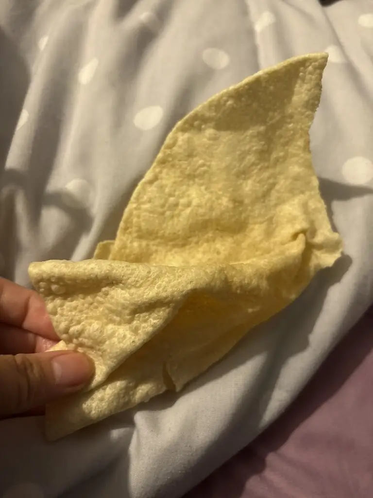 Zoe Oakes_Mouchak_Tonyrefail_review