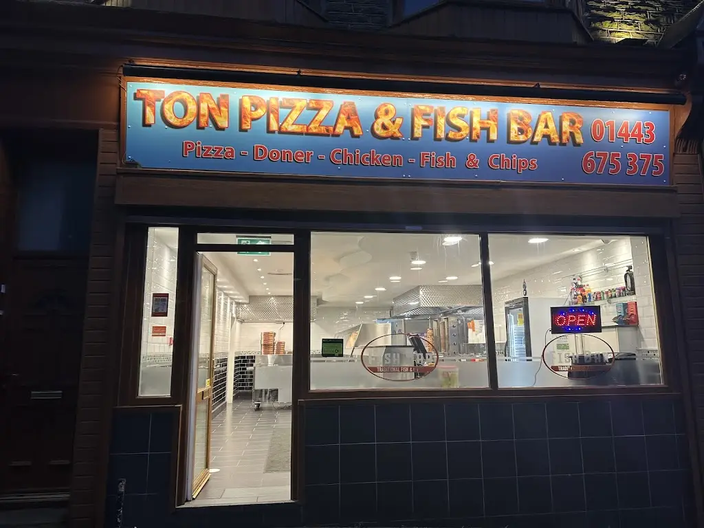 Ton pizza and fish bar_Tonyrefail_slider_image_2