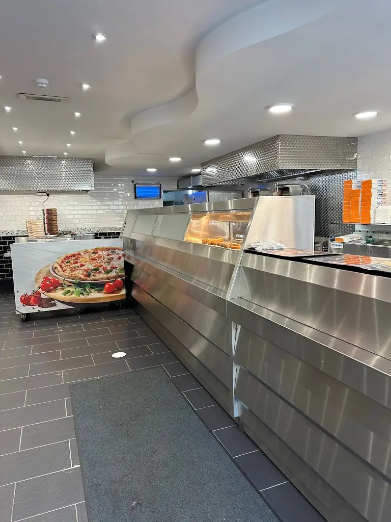 Ton pizza and fish bar_Tonyrefail_slider_image_3