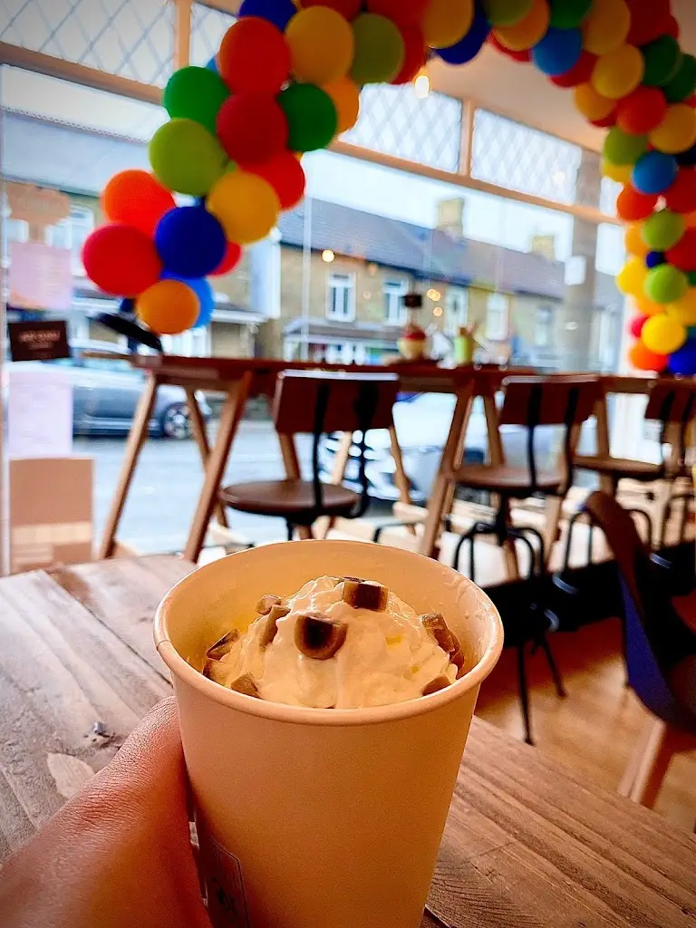 Menu_Ar Ben y Byd_Tonyrefail_image_4