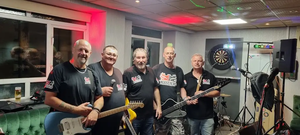 Colin Williams_Tonyrefail Working Men's Club & Institute Ltd_Tonyrefail_recensione