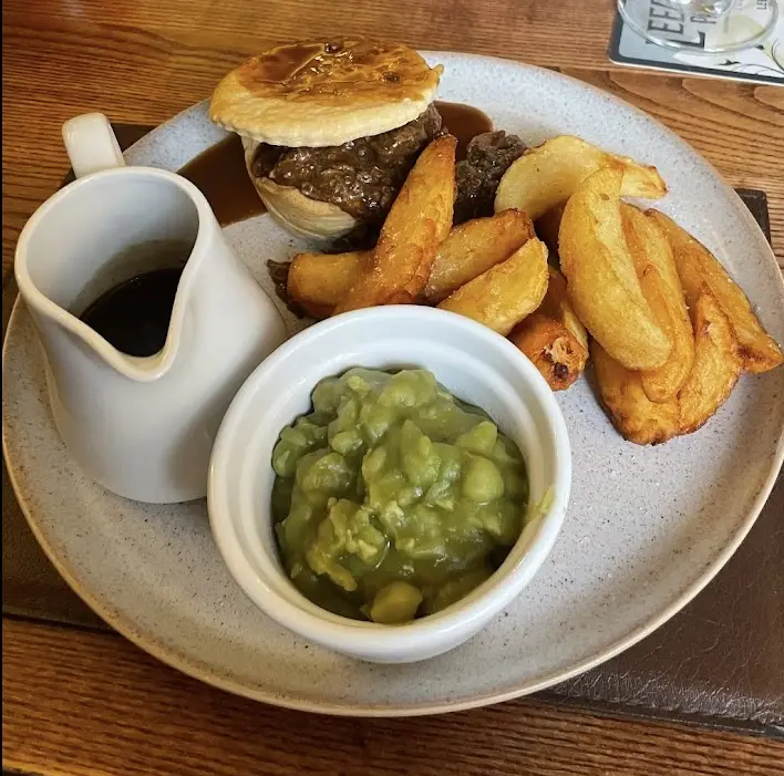 Julie Lee_The Marcia_Bishopthorpe_review