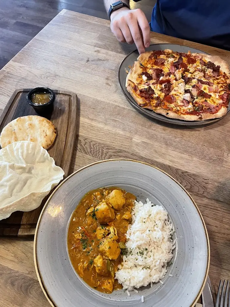 Alix O’Connor_Roadhouse Whitland_Whitland_review