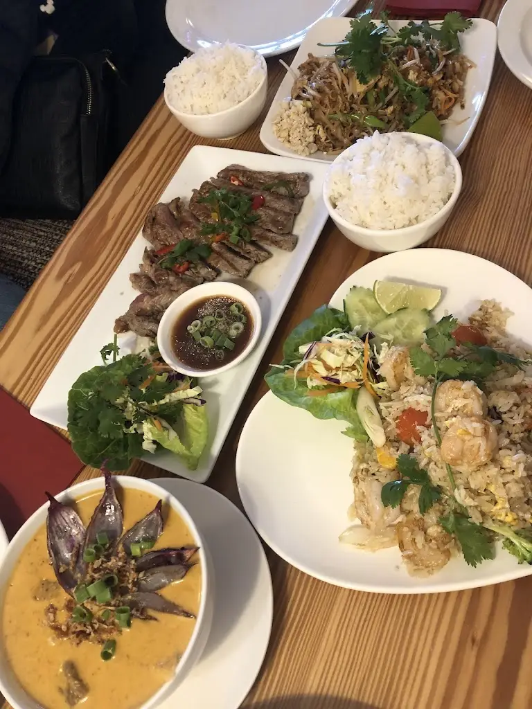 Joyce X_Tafarn Y Fic_Y Felinheli_review