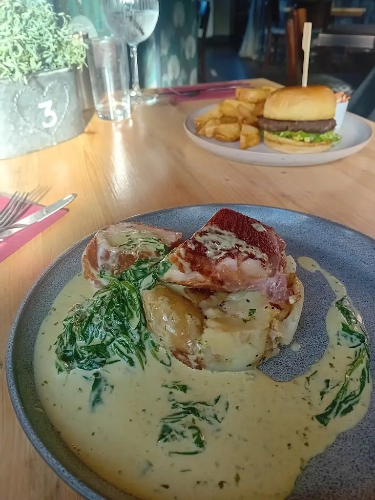 C T_Winning Post, York_Bishopthorpe_review