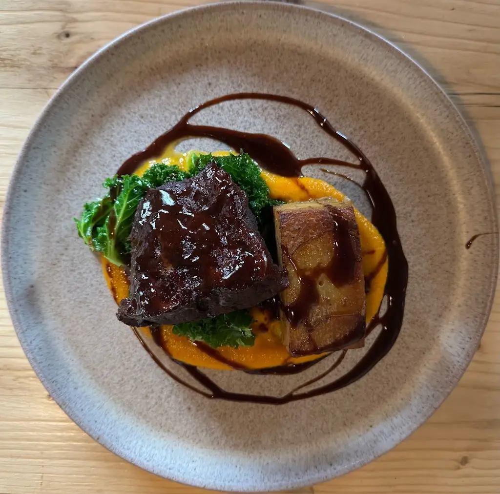 Hannah Boynton_Winning Post, York_Bishopthorpe_review