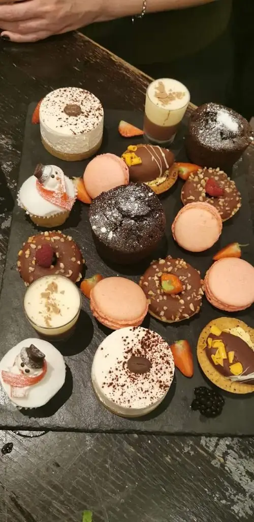 kirsty davies_The Mad Platter_Usk_review