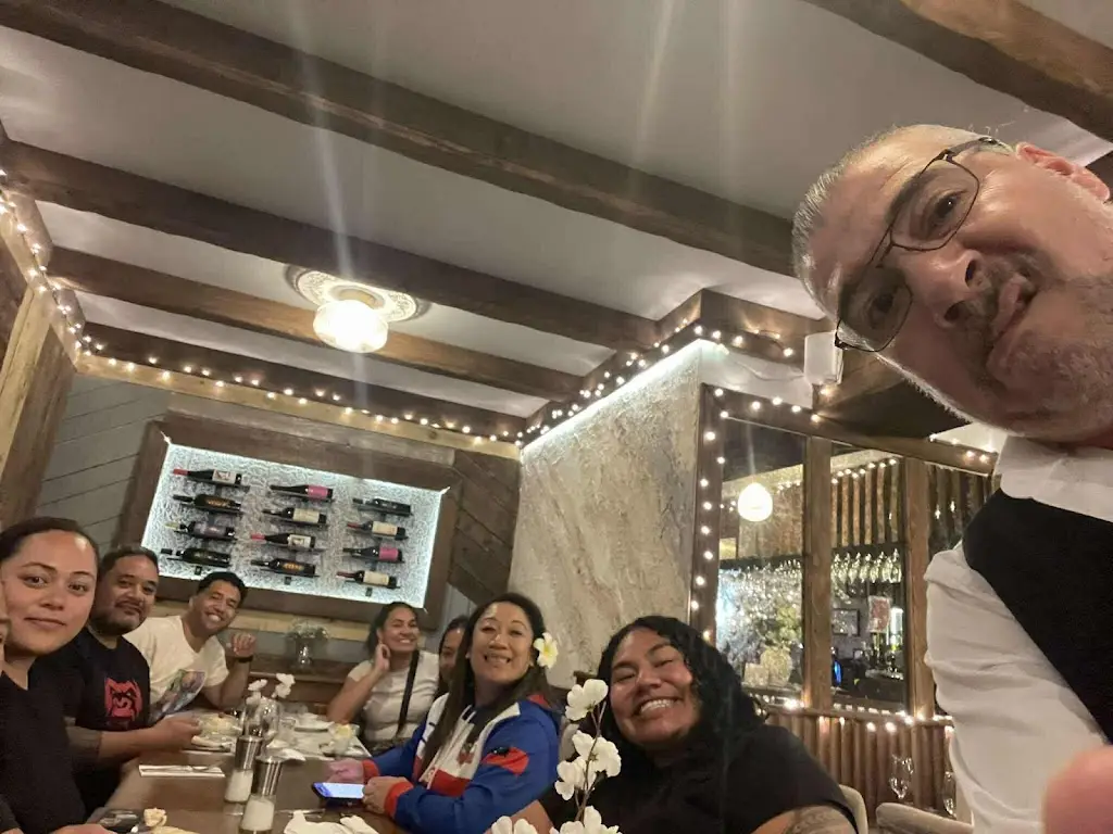 Eve Siania_Casa Bianca_Usk_review