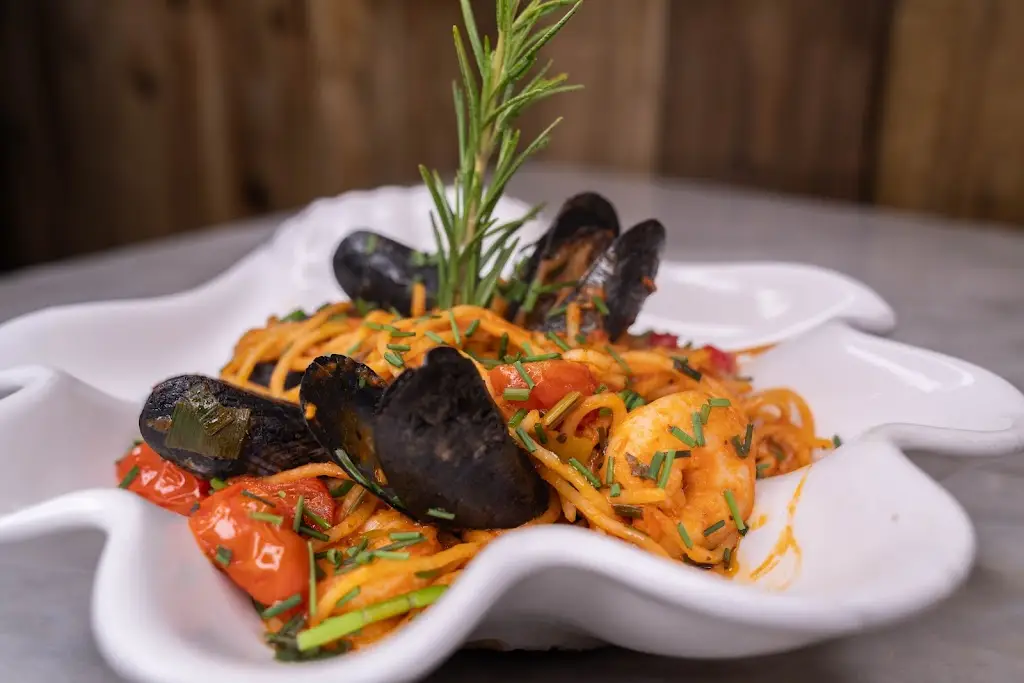 Casa Bianca_Usk_slider_image_2