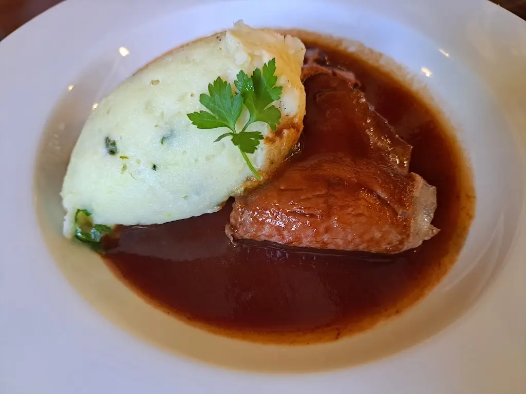 The Hall Inn Pub & Restaurant_Usk_slider_image_2