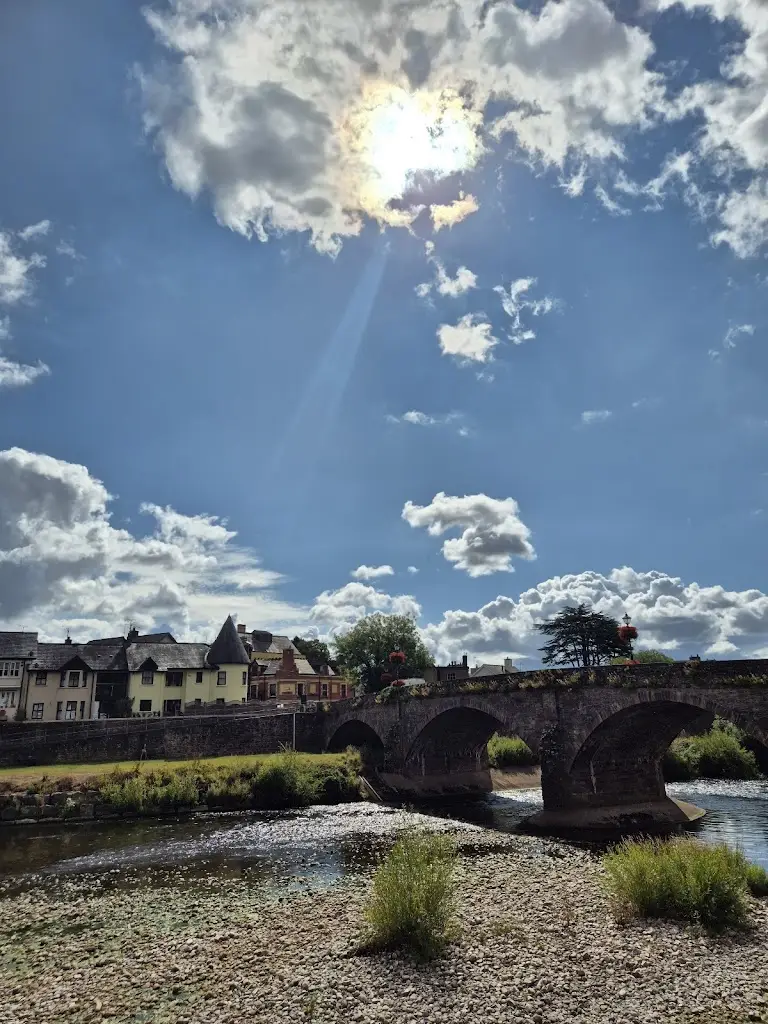 Jo Slatter_The Glen Yr Afon House Hotel_Usk_review