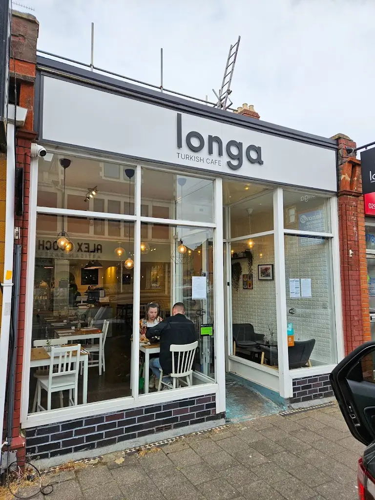 longa turkish café restaurant in Usk