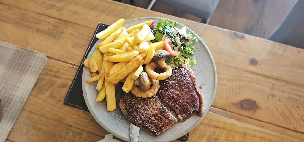 The Glascoed Pub_Usk_slider_image_3