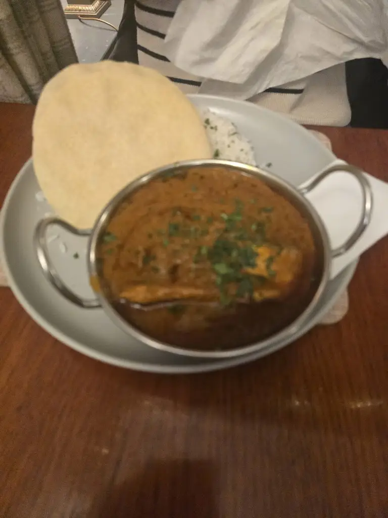 Madden John_White Hart Village Inn Llangybi_Usk_review