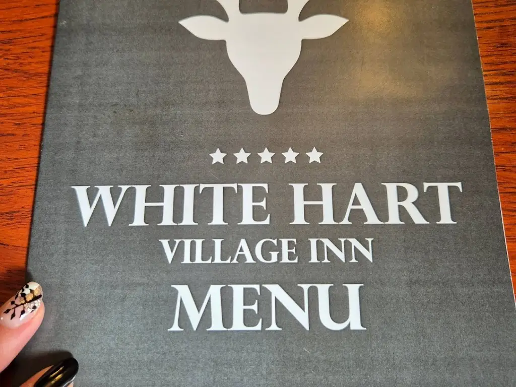 Kayleigh Williams_White Hart Village Inn Llangybi_Usk_review