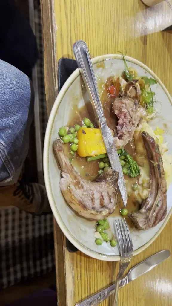 Tamsin Quin_The Cripple Creek Inn_Usk_review