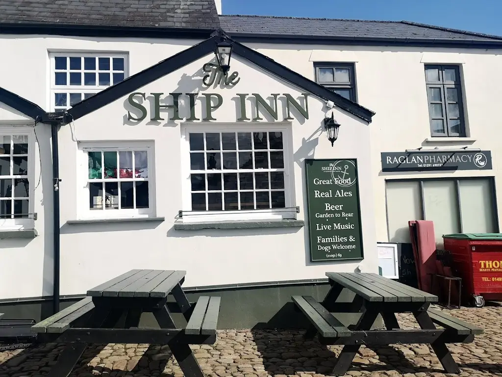 William O Connell_The Ship Inn_Usk_review