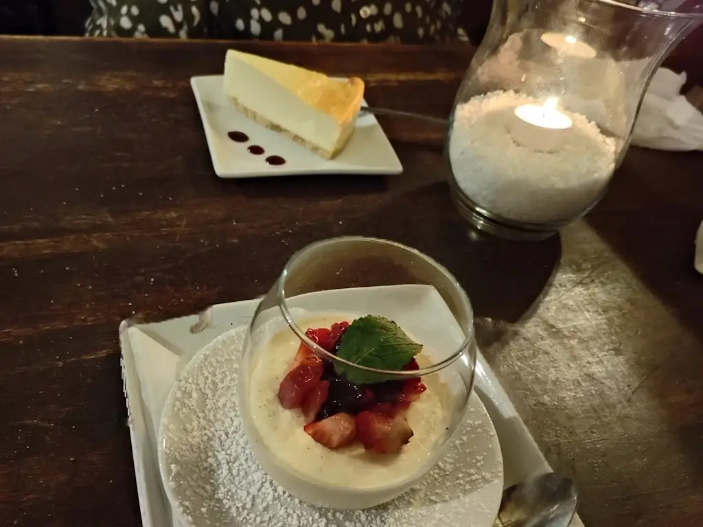 Isabella's_Porthcawl_slider_image_2