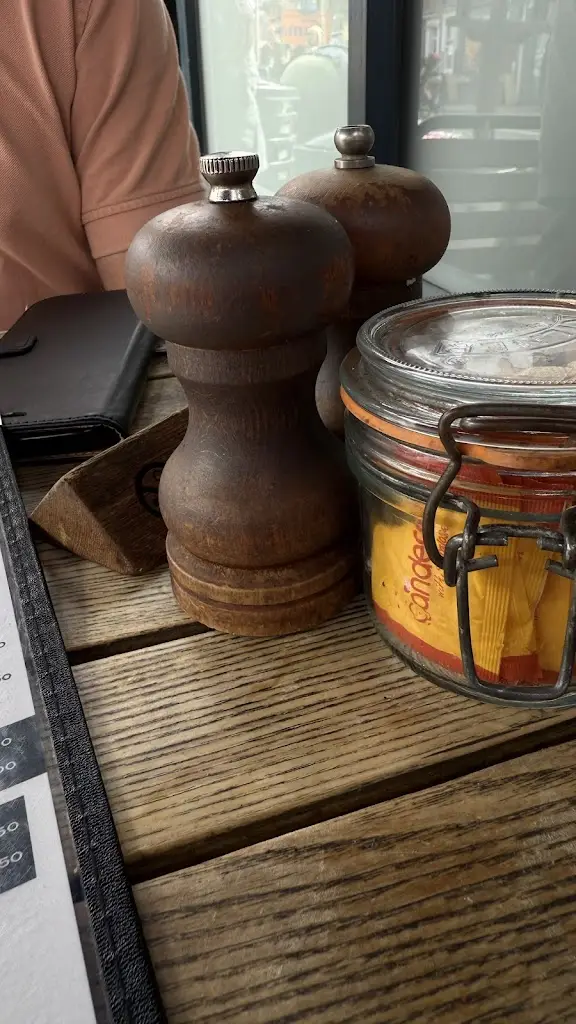 Renuka Morris_Robinsons Cafe_Bishopthorpe_review