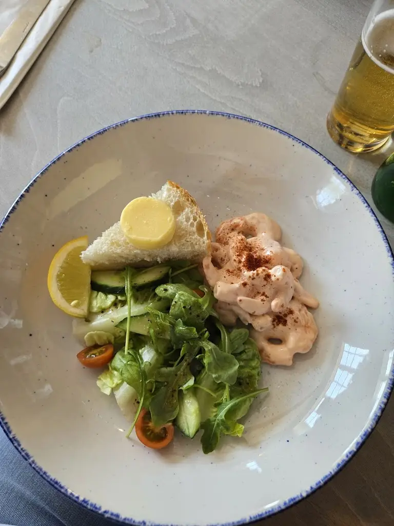 Kelly Evans_Rose & Crown_Porthcawl_review